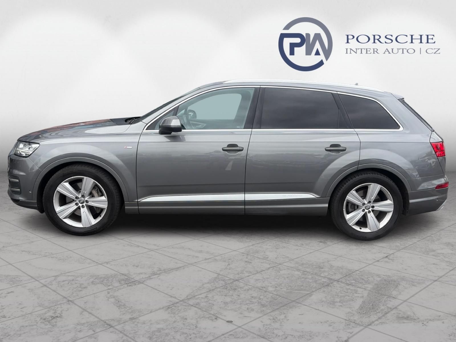 Audi Q7, 3.0TDi S-Line Quattro 7míst - fotka 3