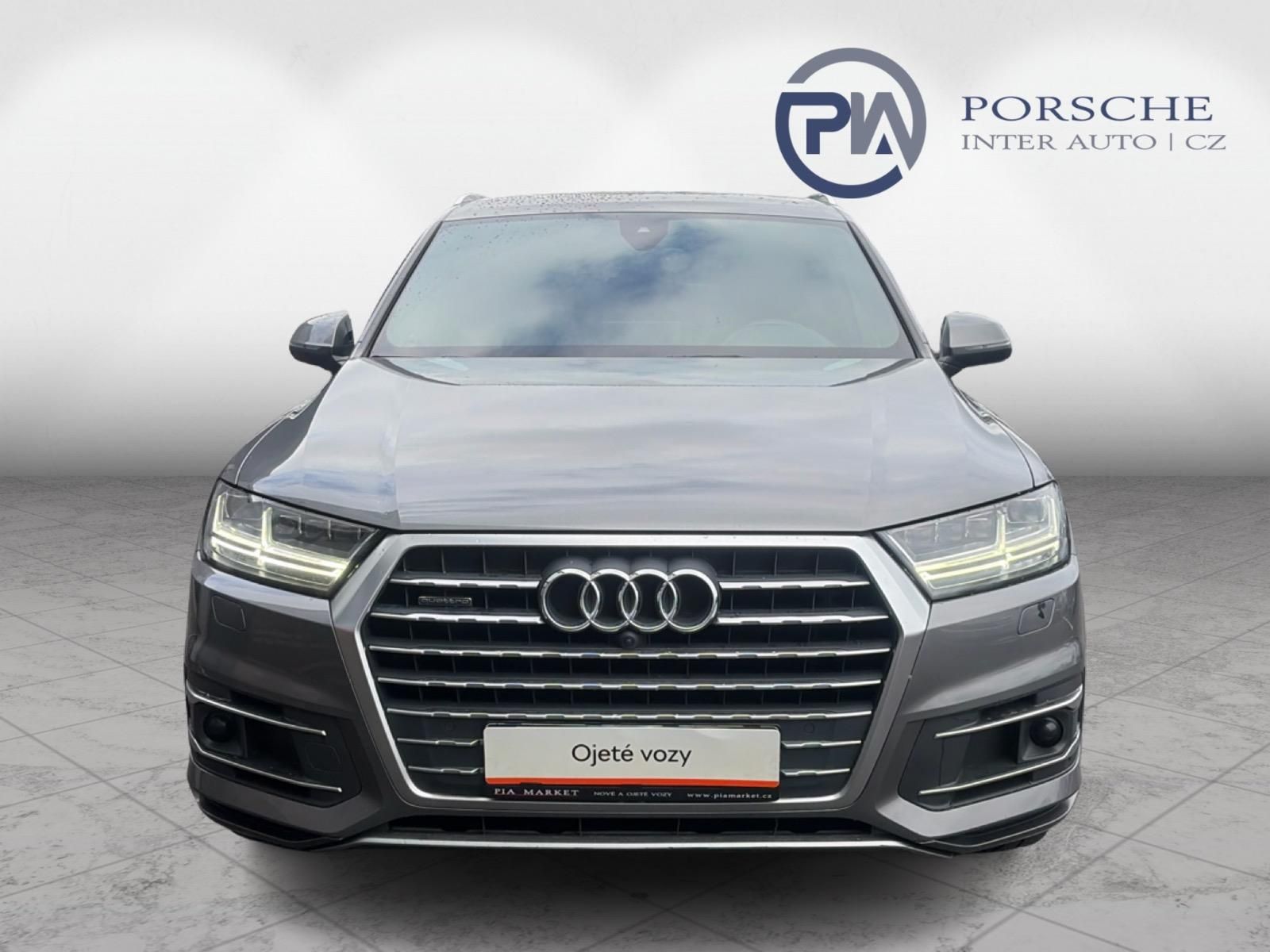 Audi Q7, 3.0TDi S-Line Quattro 7míst - fotka 4