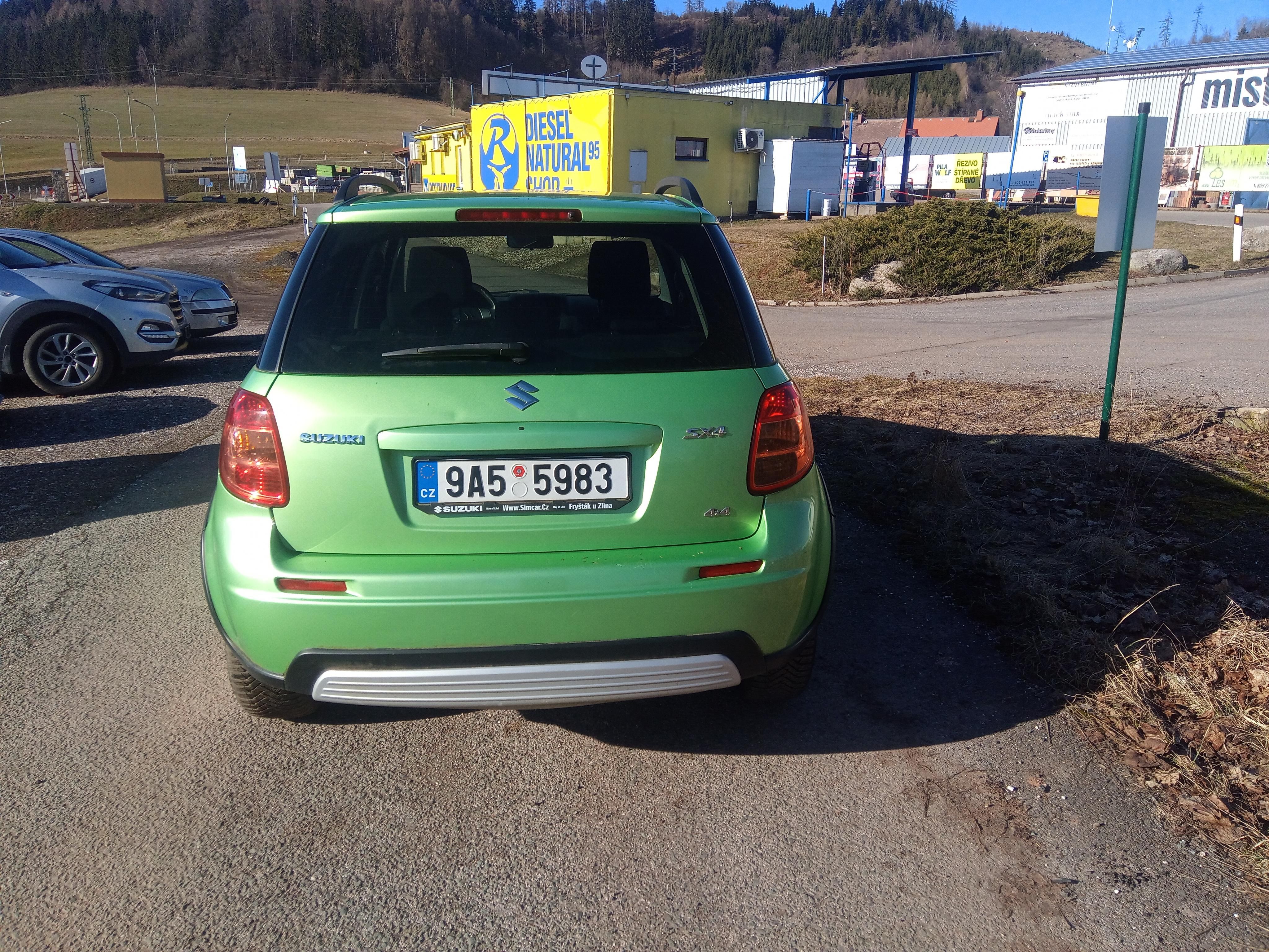 Suzuki SX4, 1,6 16 V po prvním majiteli - fotka 5