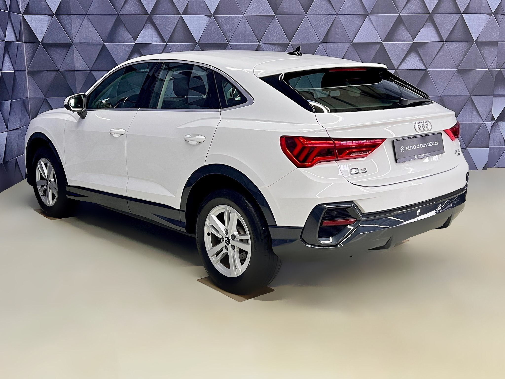 Audi Q3, 35TDI QUATTRO SB, VIRTUAL, LED - fotka 5