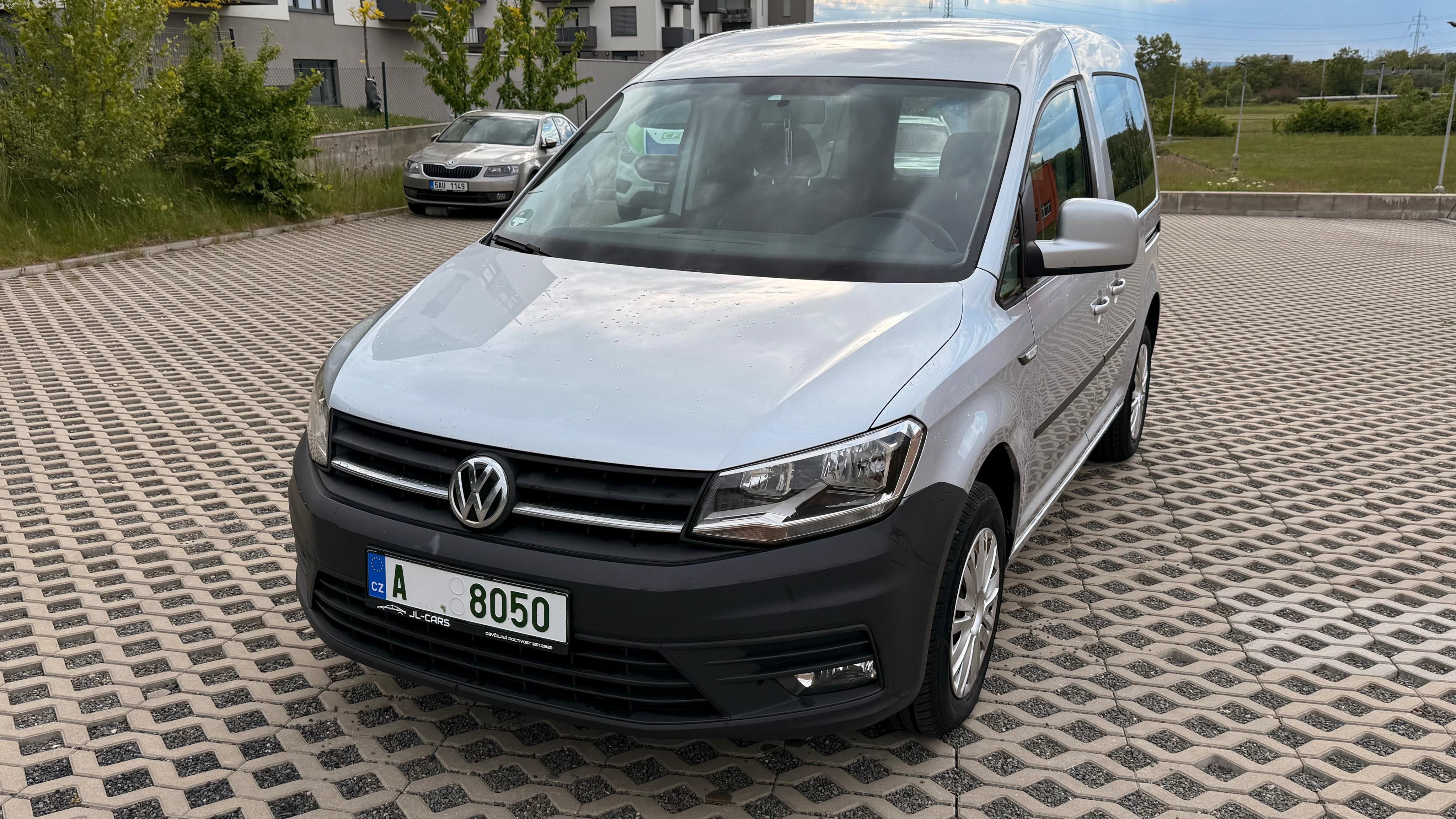 Volkswagen Caddy, 2.0 TDI 75kw, 2x šoupačky - fotka 2