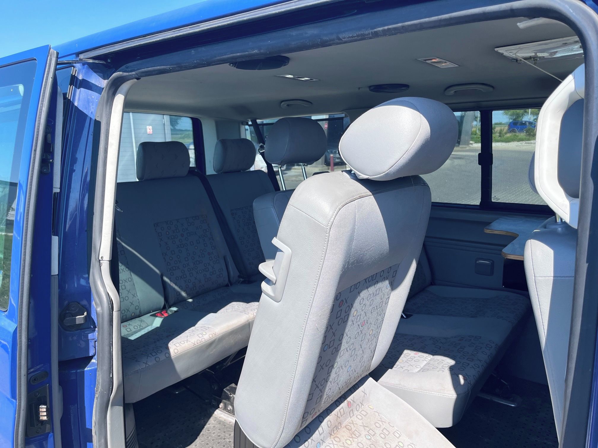 Volkswagen Transporter, TRANSPORTER 1,9 TDI-9 míst-taž - fotka 6