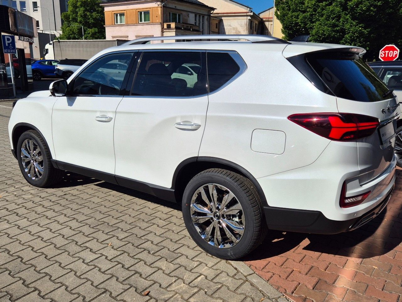 SsangYong Rexton, 2.2 PREMIUM 4WD AT,SKLADEM - fotka 6