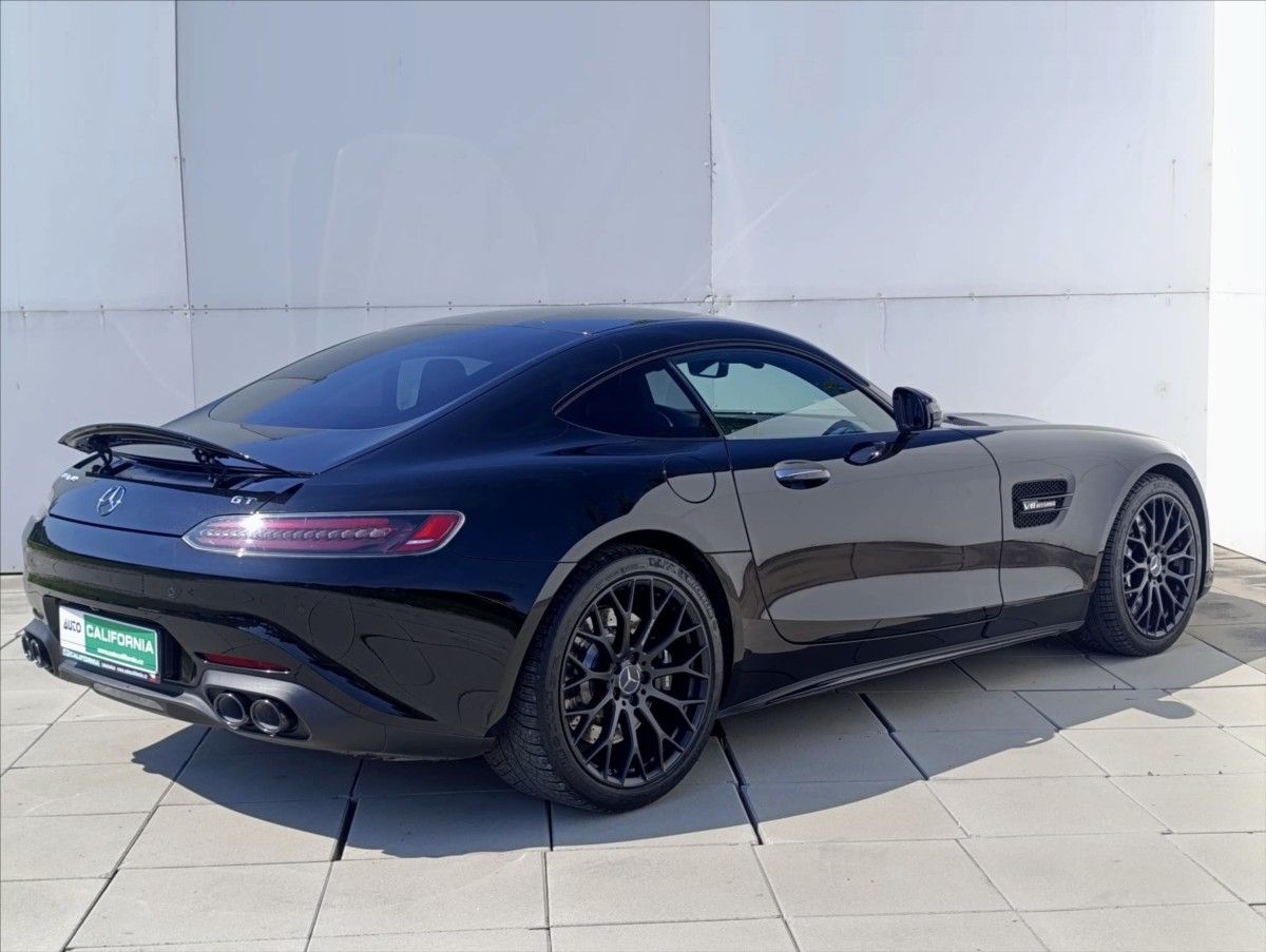 Mercedes-Benz AMG GT, 4,0 i V8 390kW NIGHT EDITION - fotka 6