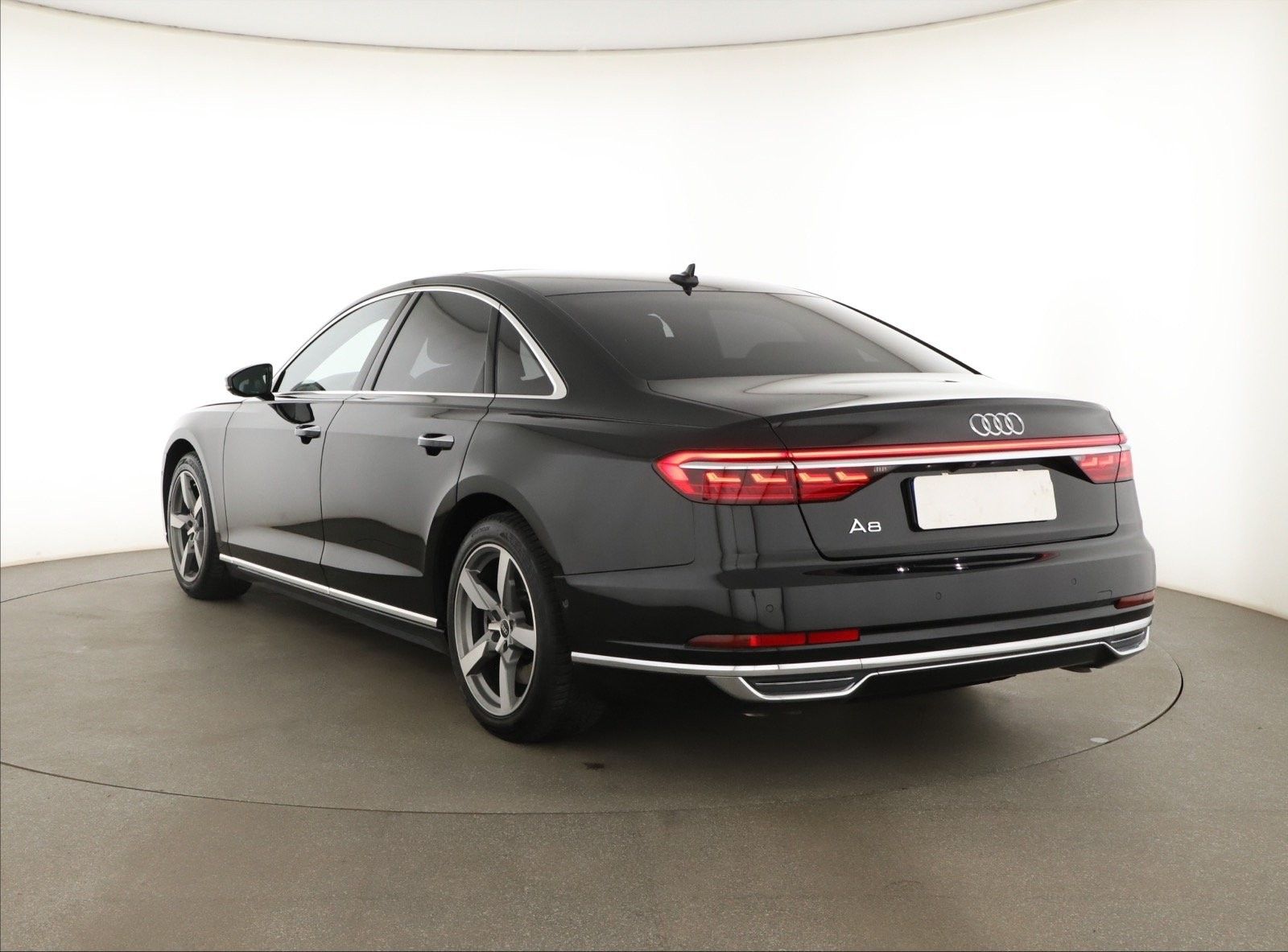 Audi A8, 60 TFSI, ČR, DPH, B&O, 360° - fotka 3