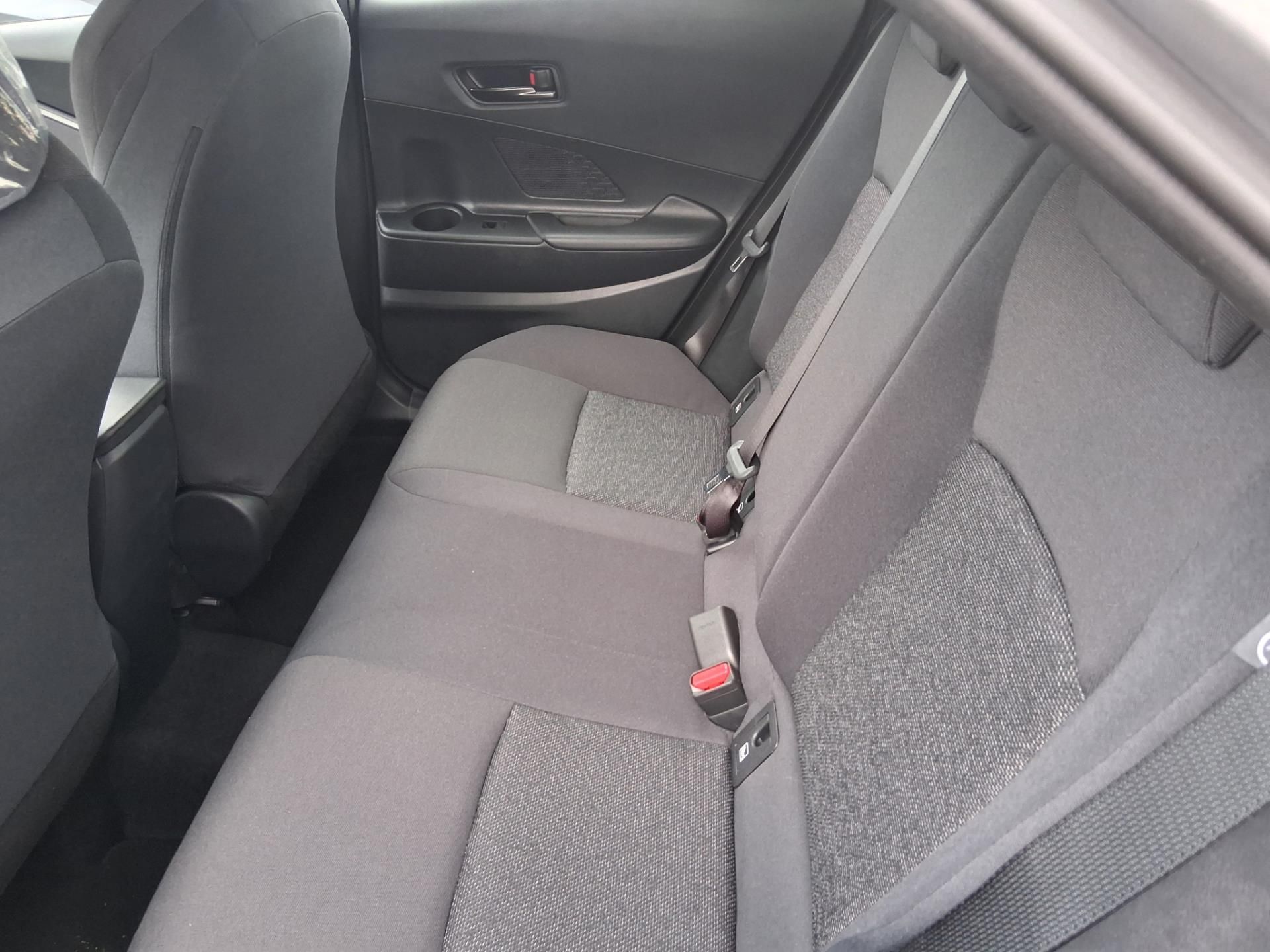 Toyota C-HR, 1,8 HEV COMFORT BUSINESS - fotka 5