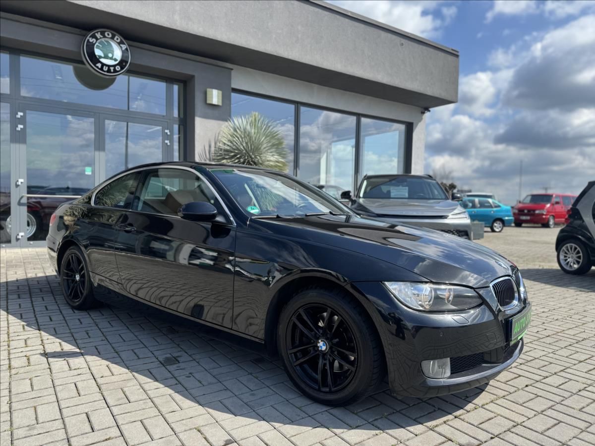 BMW Řada 3, E92 320d 130kW  NAVI KŮŽE BI-X - fotka 4