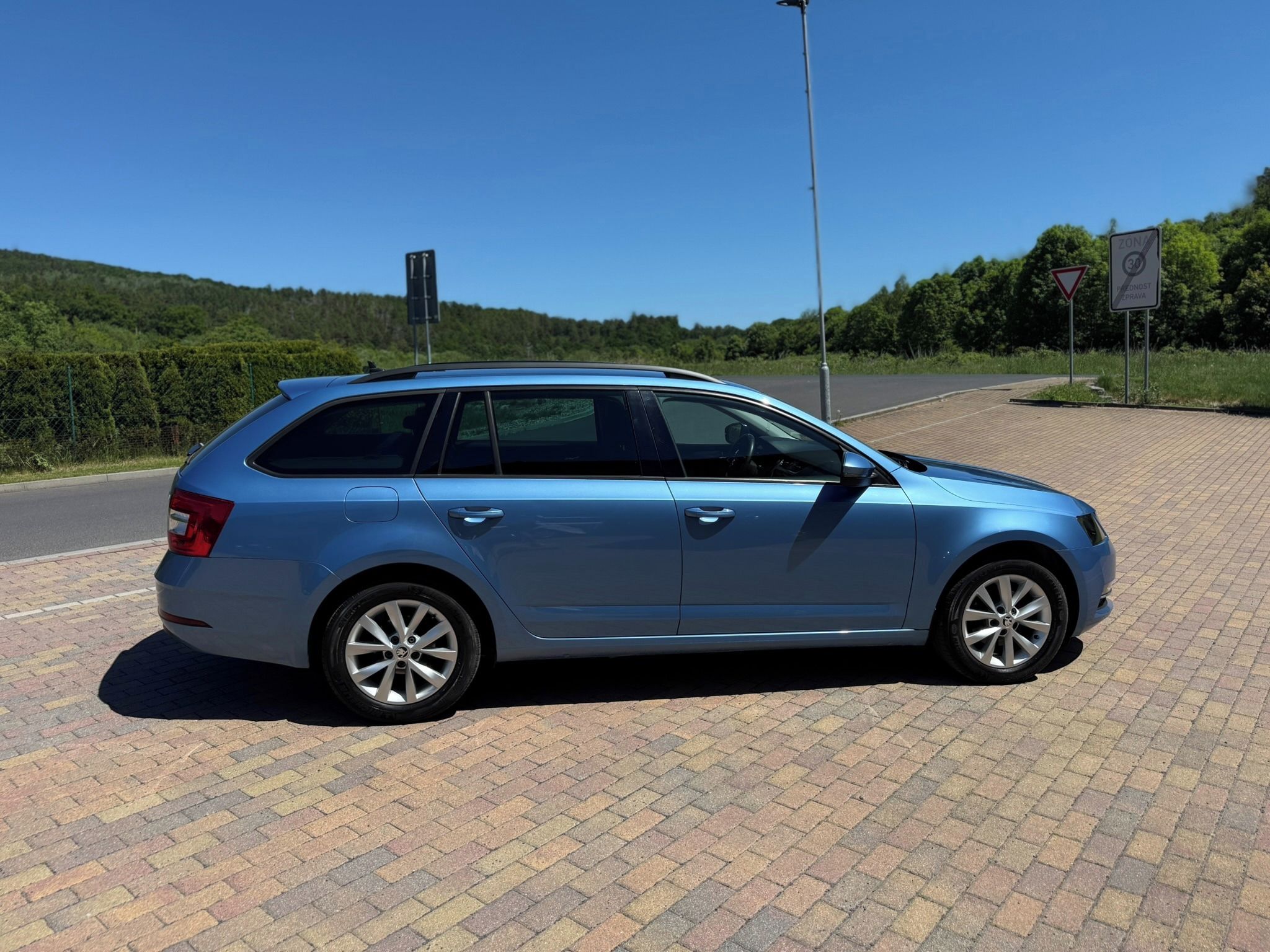 Škoda Octavia, III FL 2.0 TDI 110kW TAŽNÉ,APP - fotka 6
