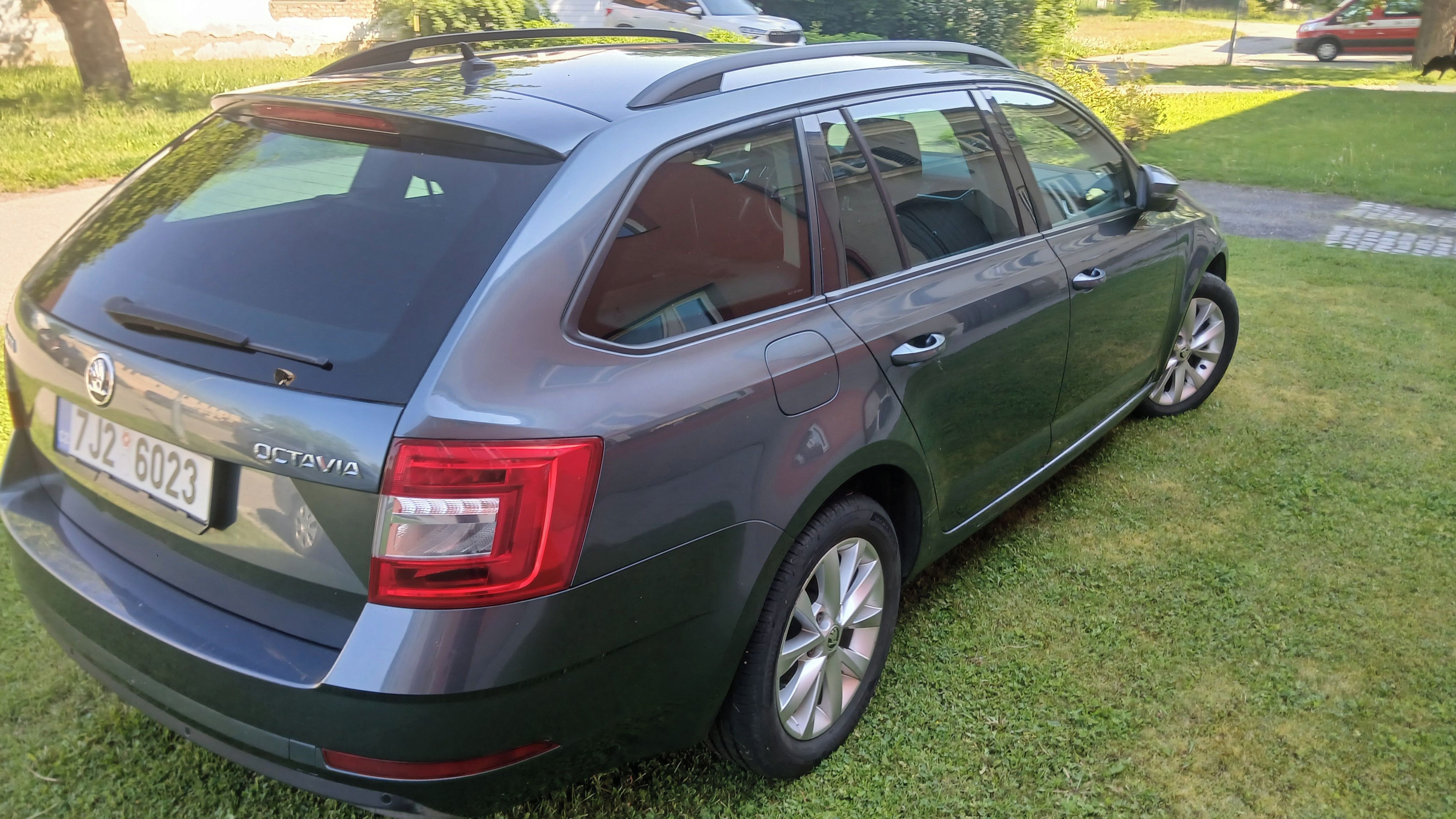 Škoda Octavia, Skoda octavia com 2020 .110kw - fotka 4
