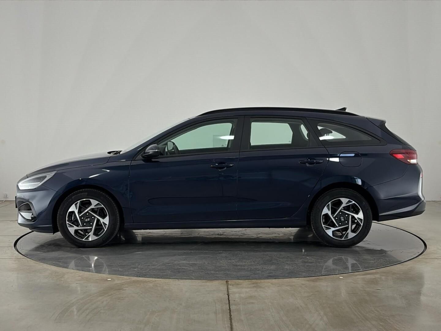 Hyundai i30, 1.5 T-GDI / 103 kW Smart DCT - fotka 3