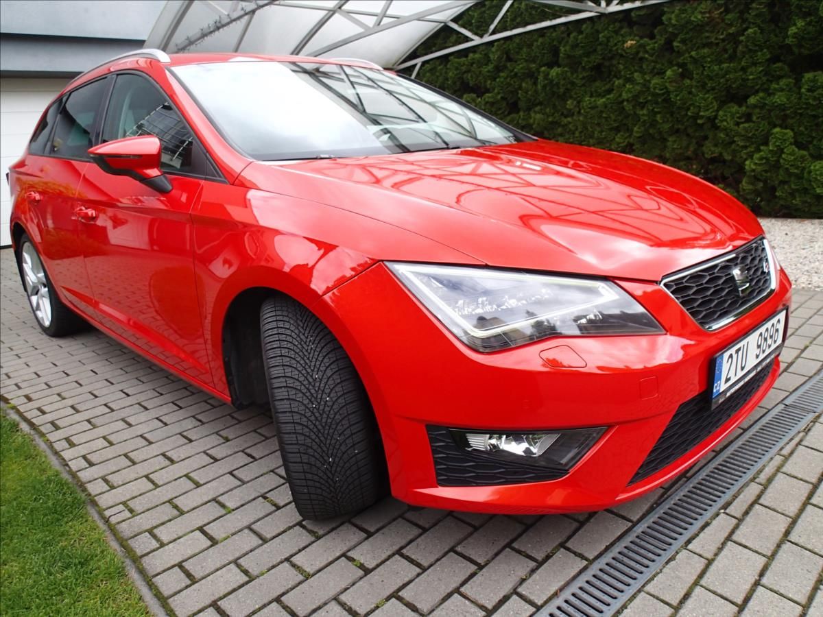 Seat Leon, 2,0 TDi, Dsg, FR, ČR - fotka 4
