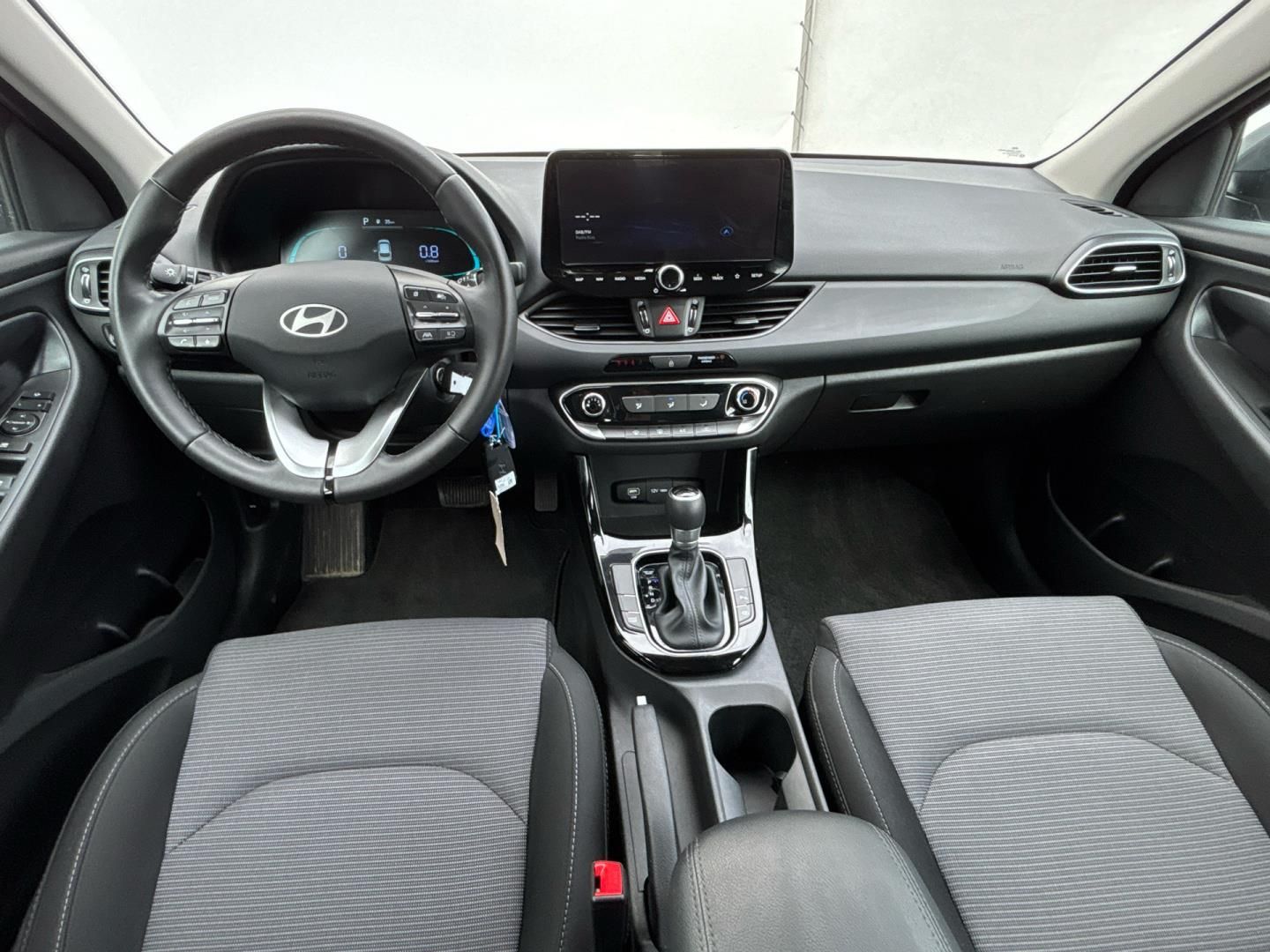Hyundai i30, 1.5 T-GDI / 103 kW Smart DCT - fotka 5