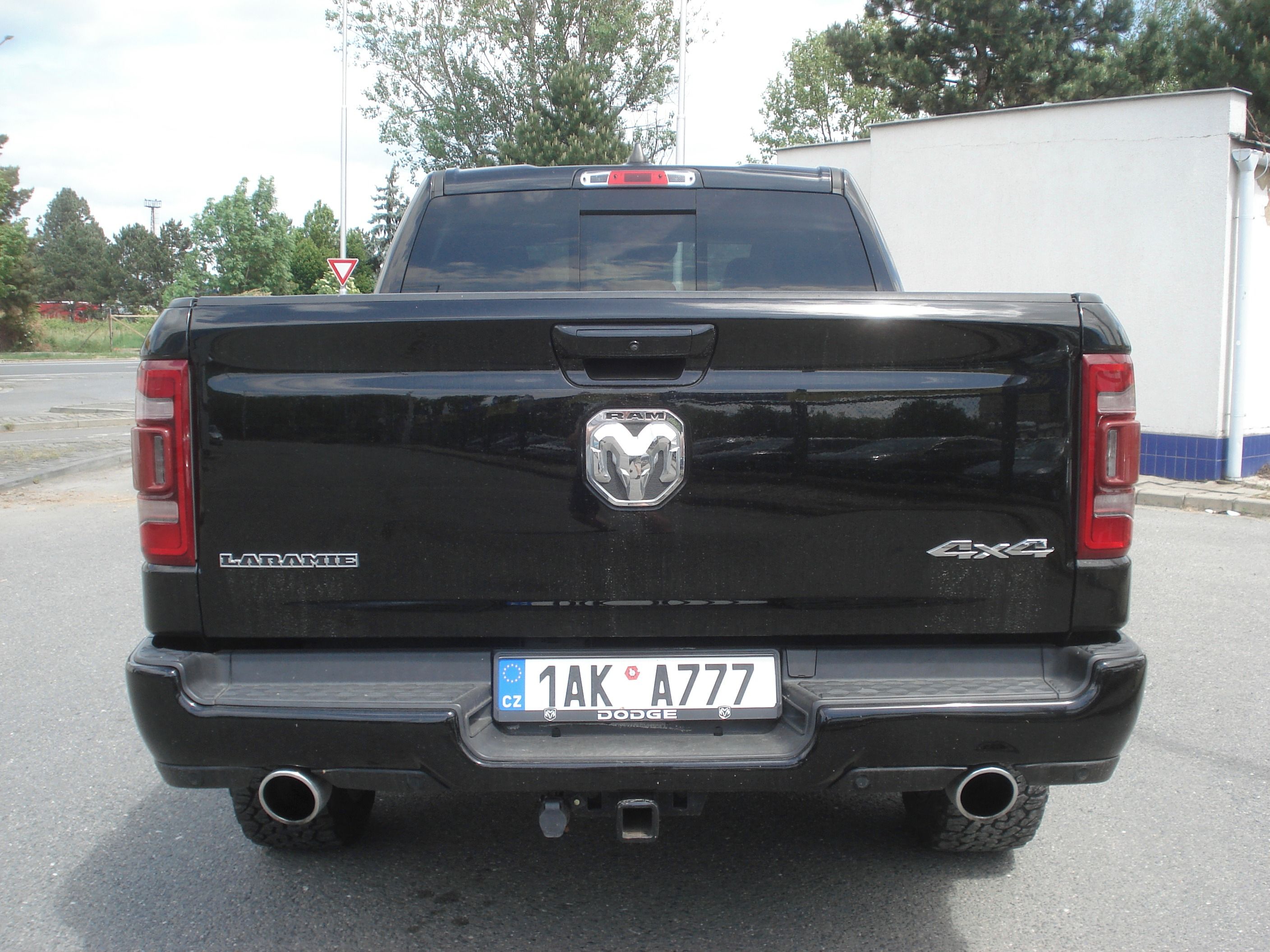 Dodge Ram 1500, 5.7 HEMI 295 kW LARAMIE - fotka 5