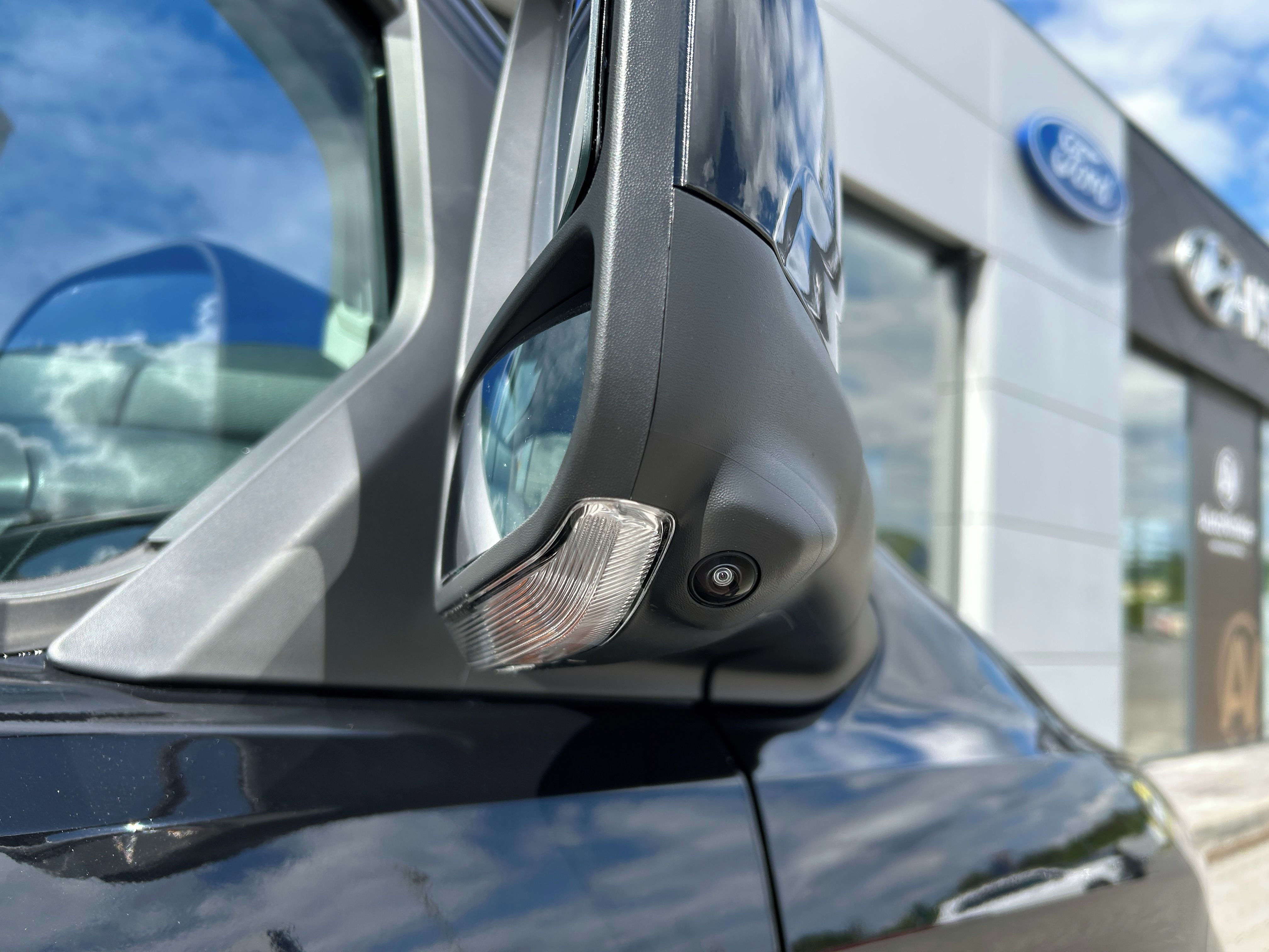 Ford Tourneo Custom, Titanium X L1 2.5 PHEV 171kW - fotka 6