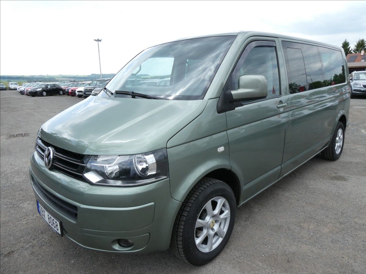 Volkswagen Caravelle, 2,5 TDi 96kW LONG 8.míst,závěs - fotka 3