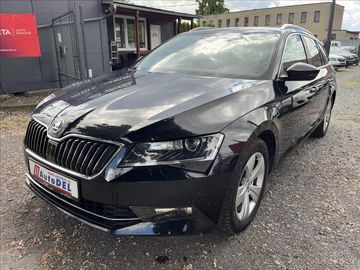 2,0 TDi DSG  NAVI BIXEN ACC AL