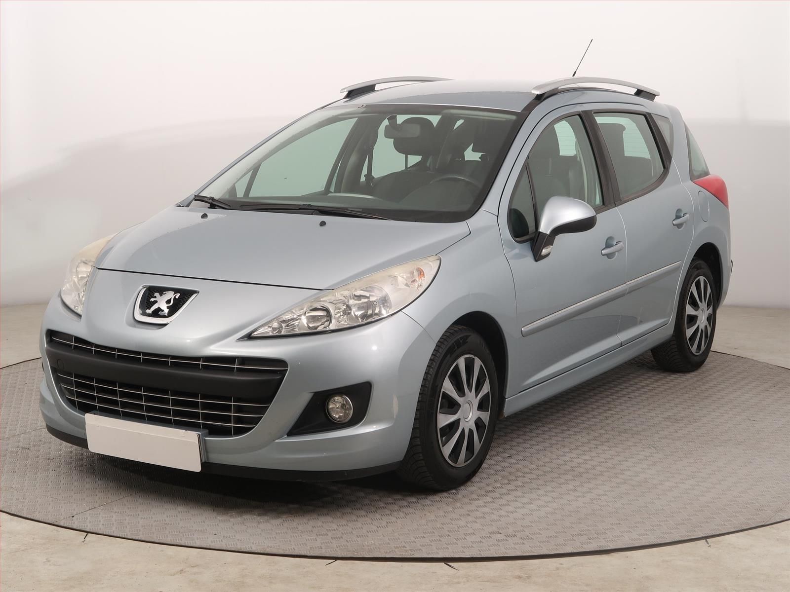 Peugeot 207, 1.4, za dobrou cenu - fotka 2