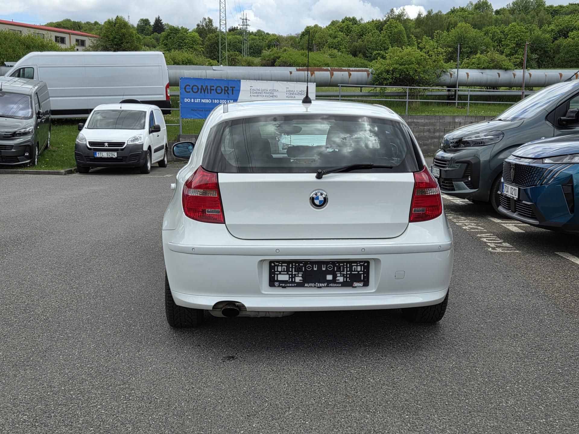 BMW Řada 1, 116 I 2.0i 122 MAN6 - fotka 4