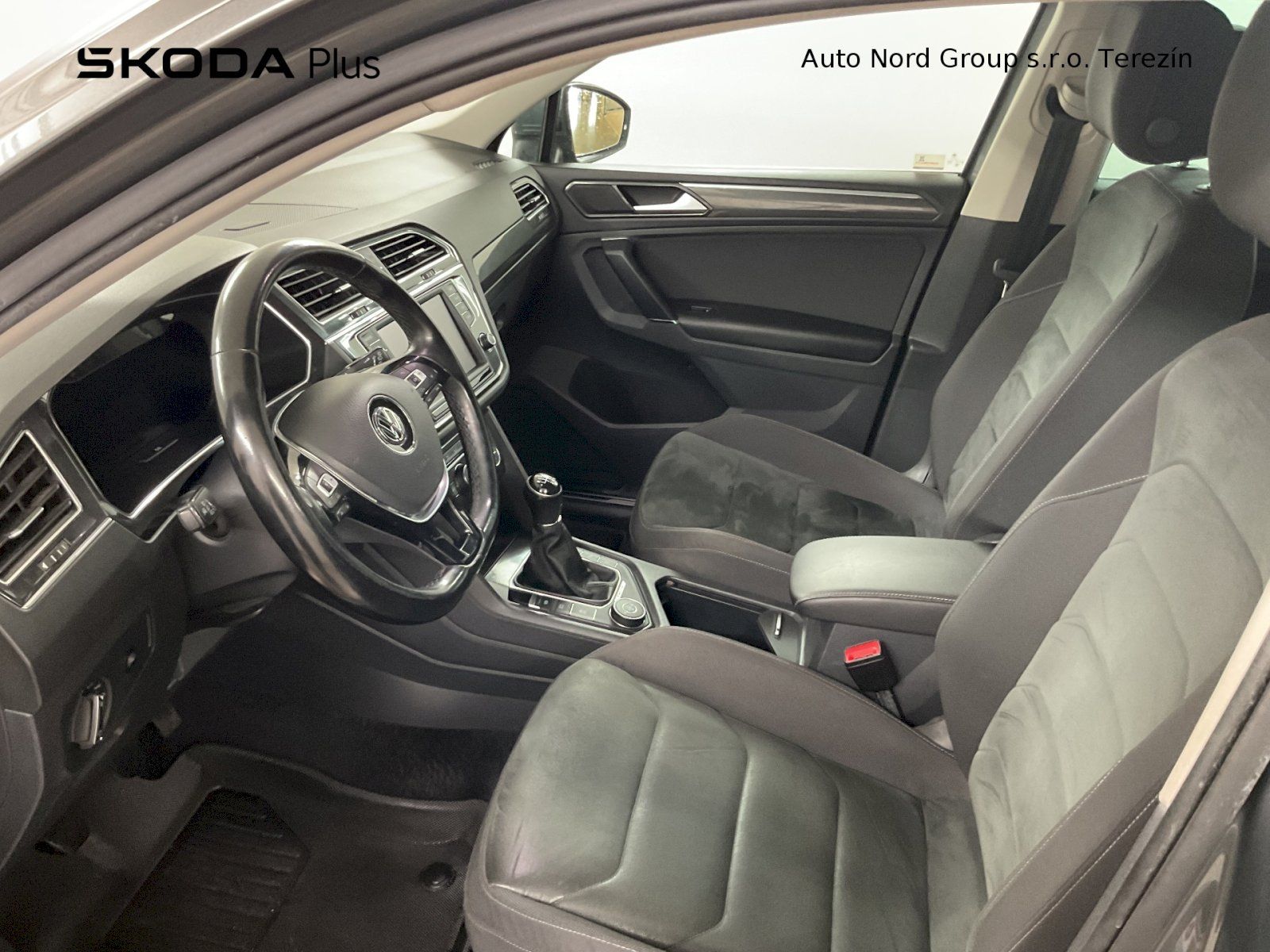 Volkswagen Tiguan, 2.0 TDI BMT 4MOTION 110kW R-LI - fotka 5