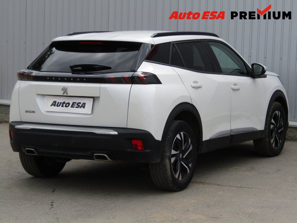 Peugeot 2008, 1.2,Allure - fotka 4