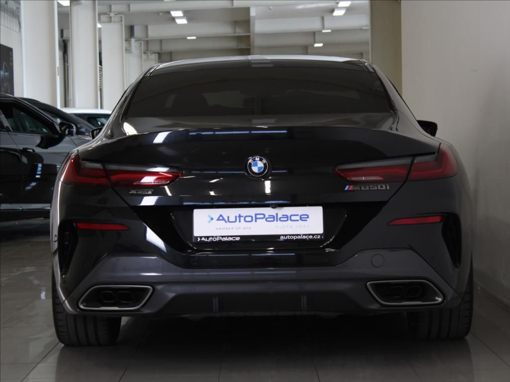 BMW Řada 8, 4,4 M850I B&O Laser 1.maj.ČR - fotka 4