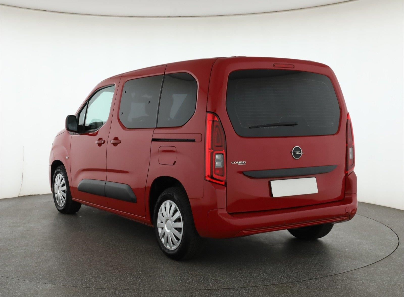 Opel Combo, 1.2 Turbo, 5Míst, Klima, ČR - fotka 4