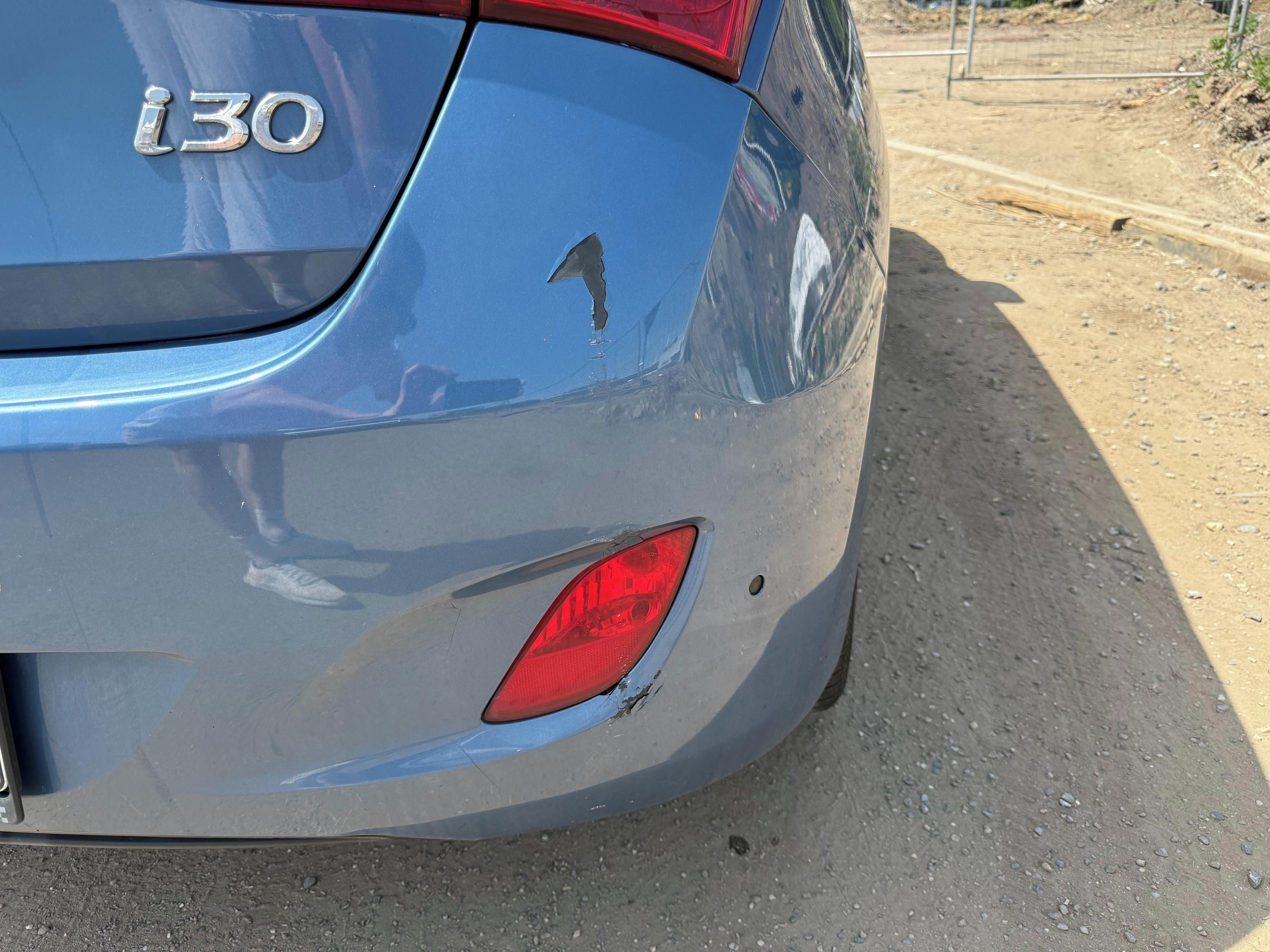 Hyundai i30, 1.6 nafta manual - fotka 6