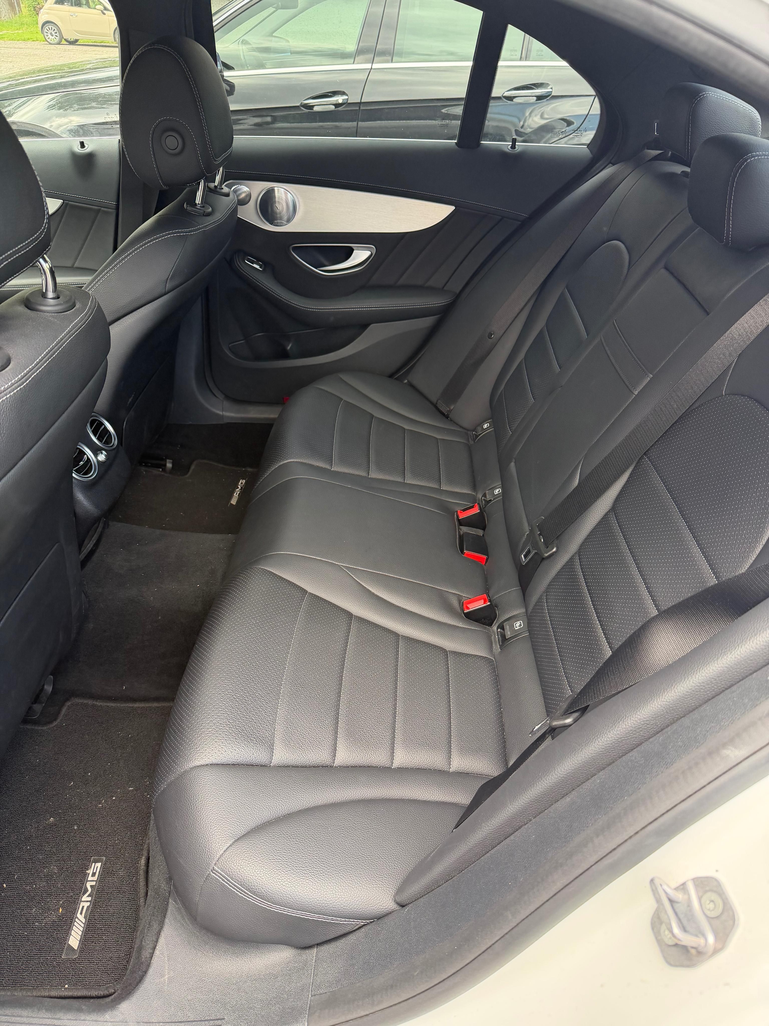 Mercedes-Benz Třídy C, Mercedes-Benz C200, 2l Benzin - fotka 4