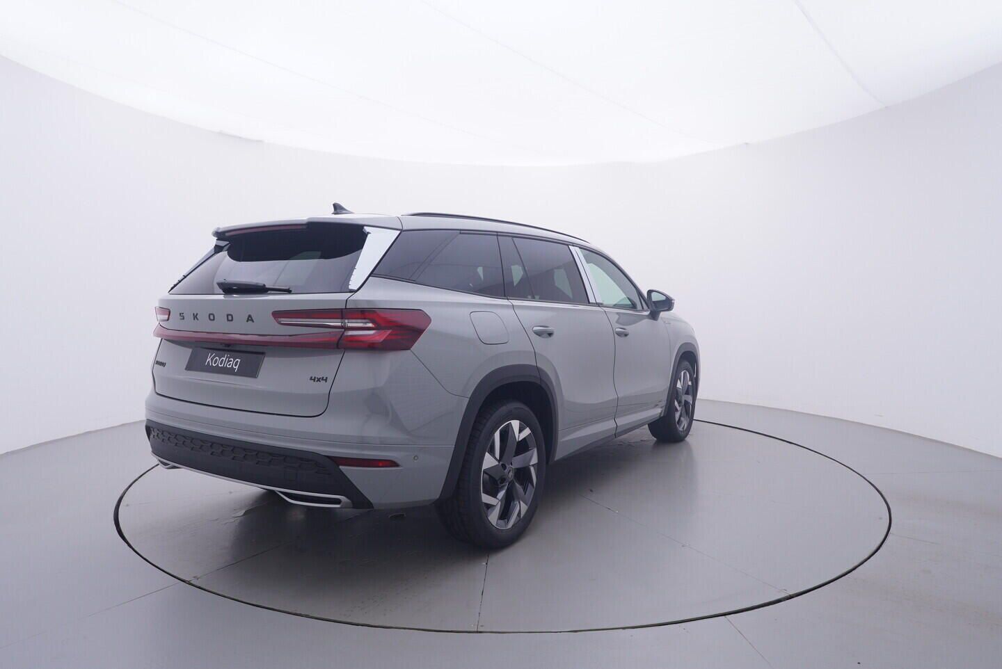 Škoda Kodiaq, Sportline 2.0 TDI 4x4 142 kW - fotka 5