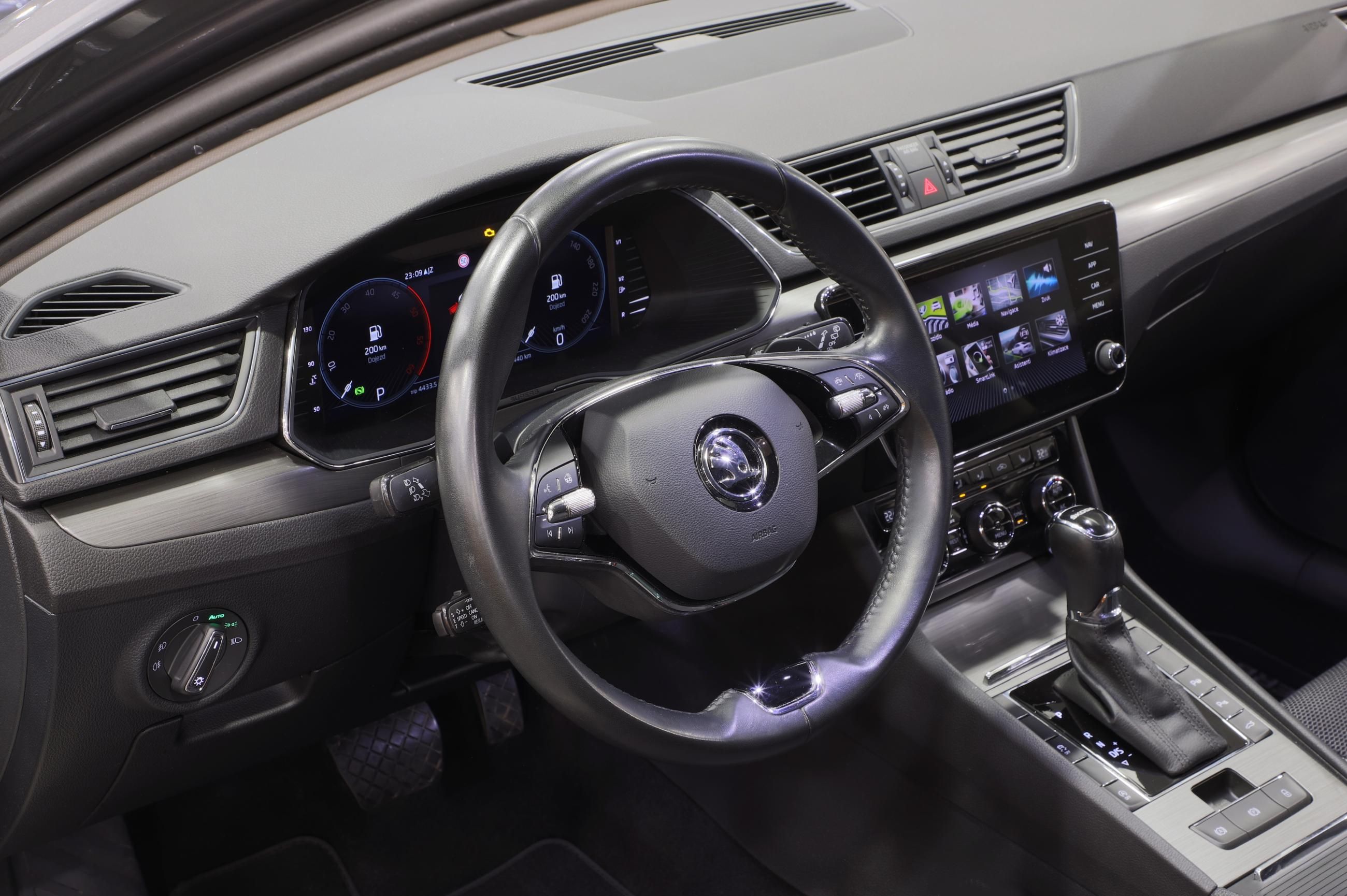 Škoda Superb, 2.0 TDI 147kW DSG Style - fotka 6