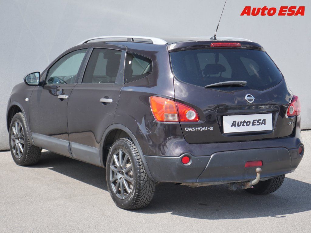 Nissan Qashqai, 2.0 DCI +2,ČR - fotka 6