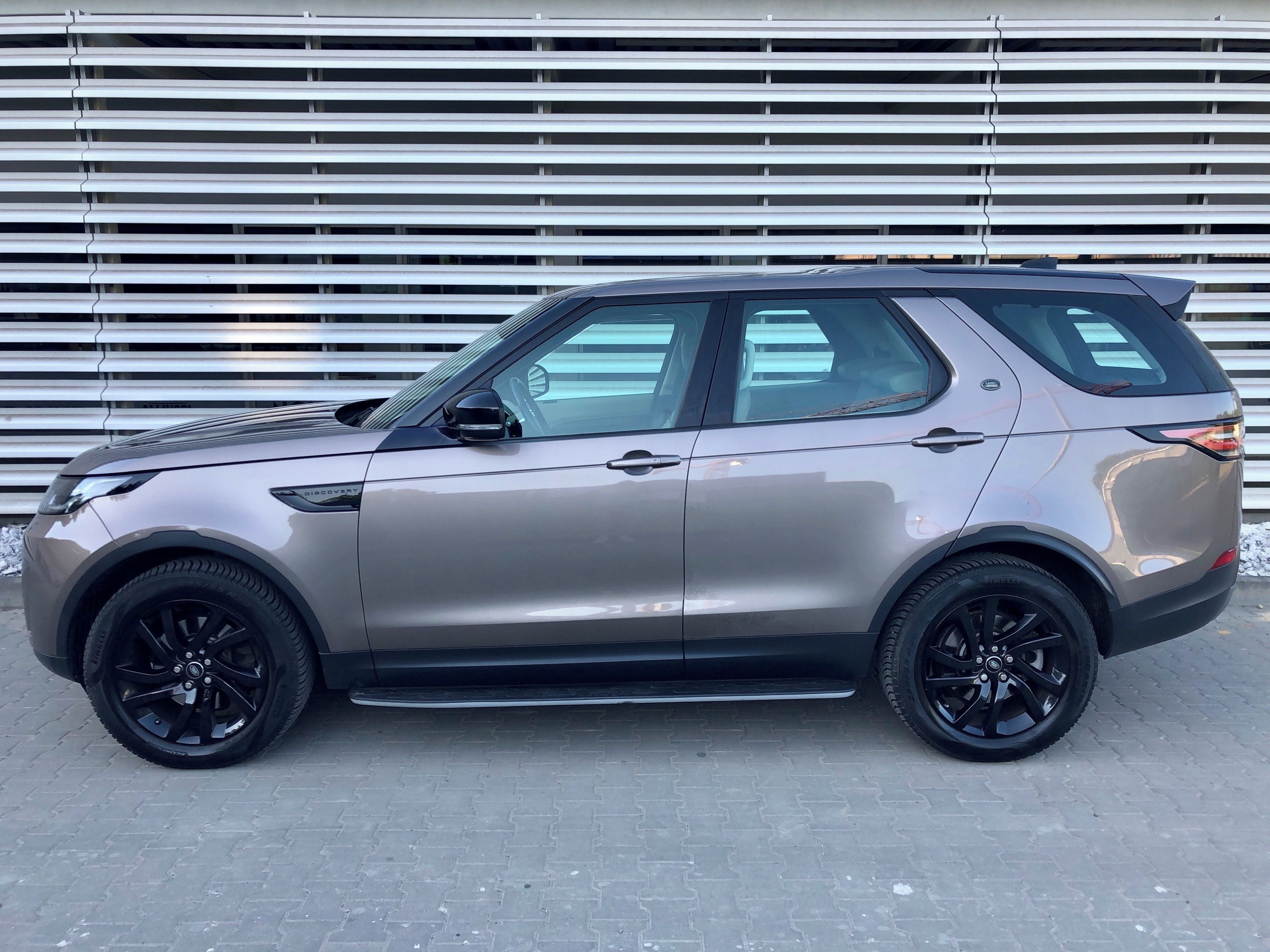 Land Rover Discovery, 2.0 Td4 HSE Luxury - fotka 3