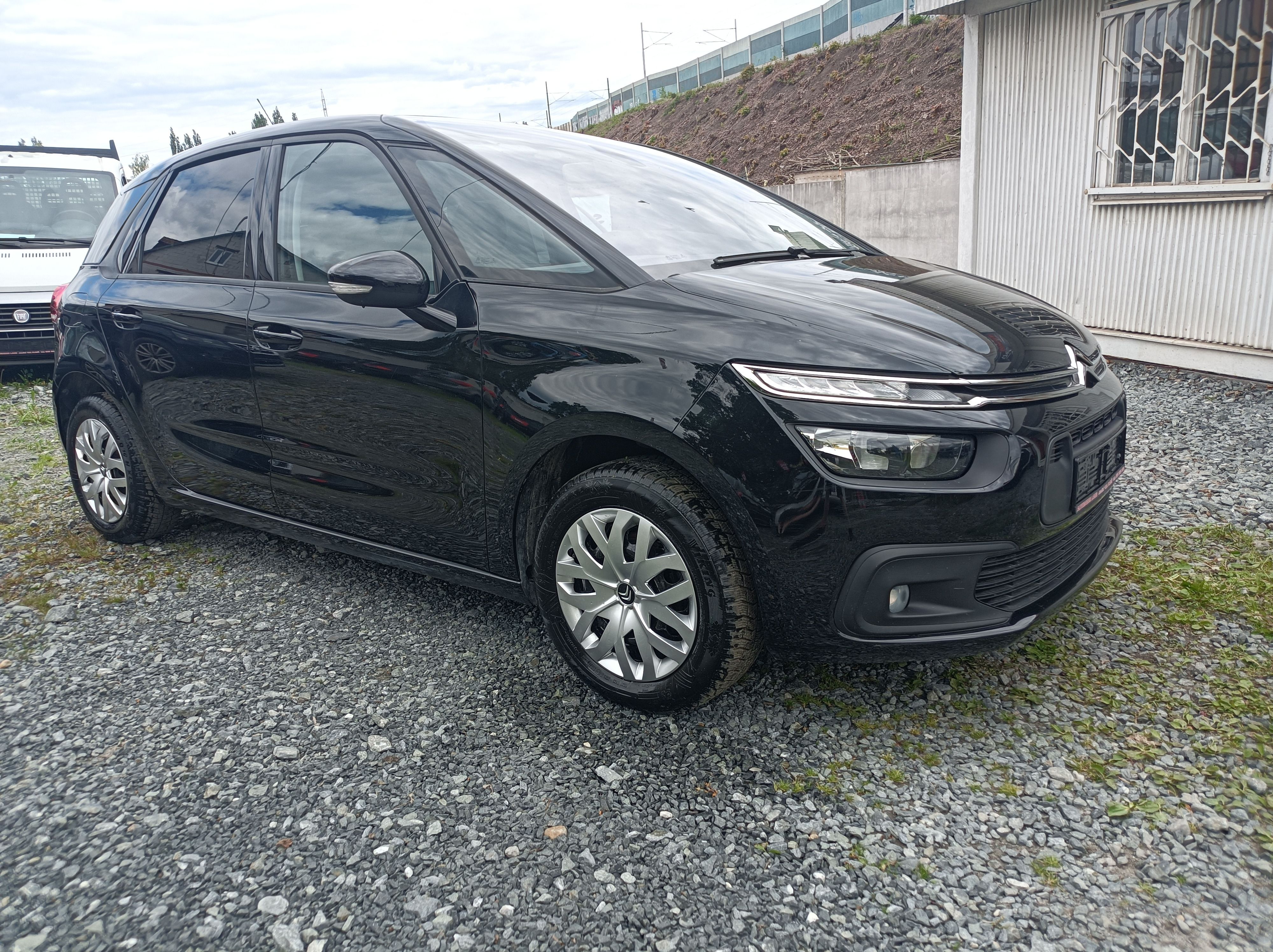 Citroën C4 Picasso, 1.2-81kw,r.18,kamera,83t.km