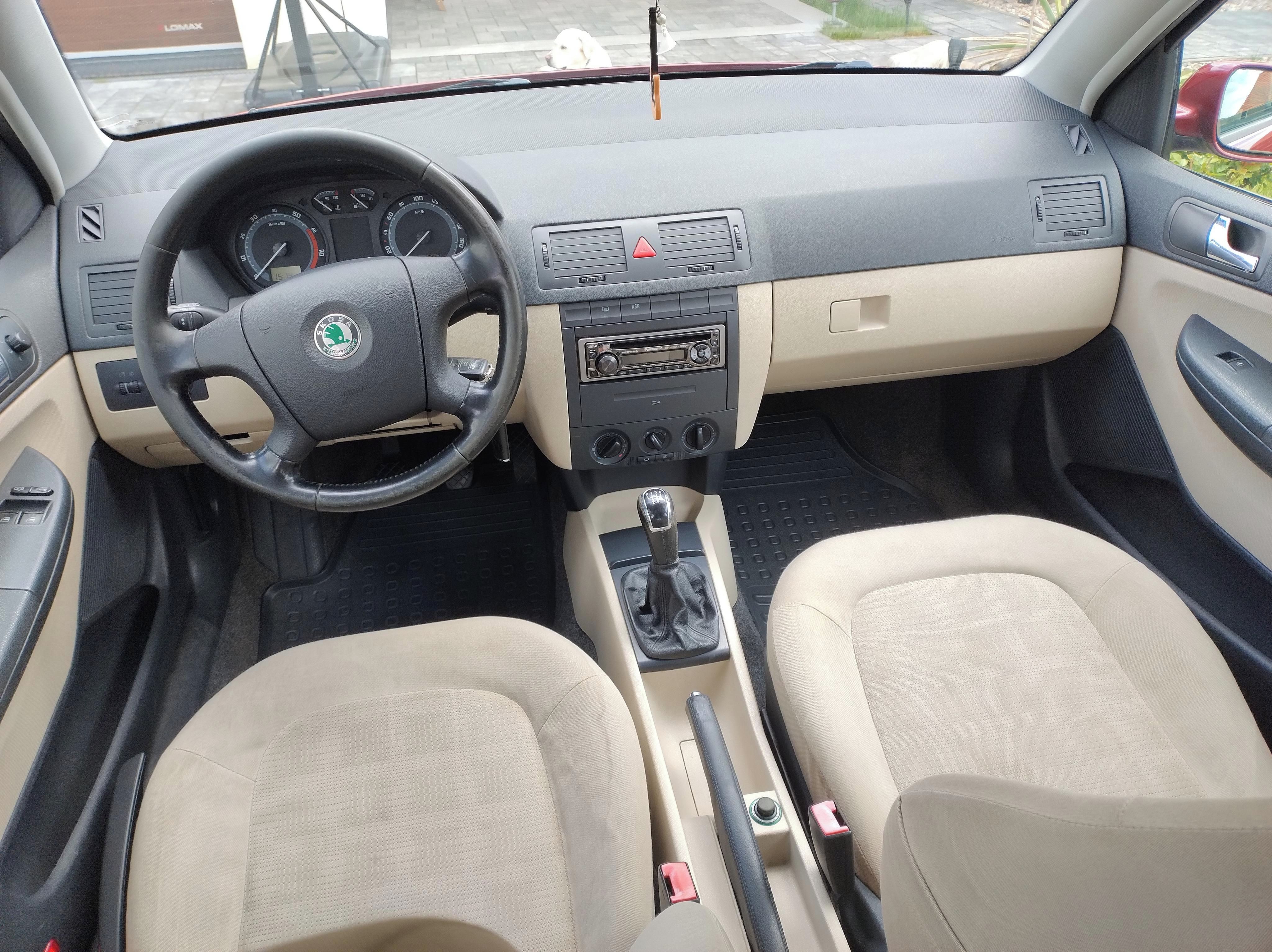 Škoda Fabia, 1.2 HTP 47 kw - fotka 5