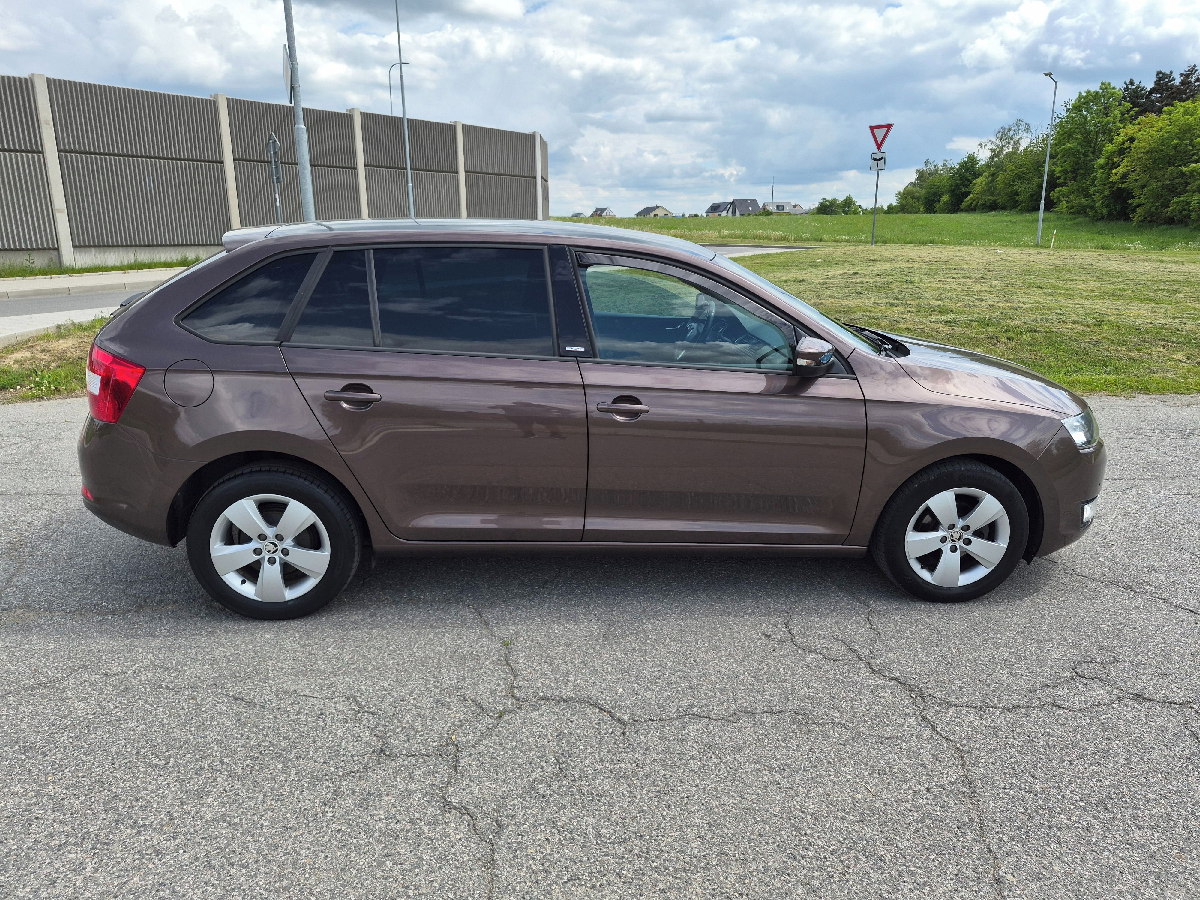 Škoda Rapid, spaceback 1.2 tsi ambition,dsg - fotka 5