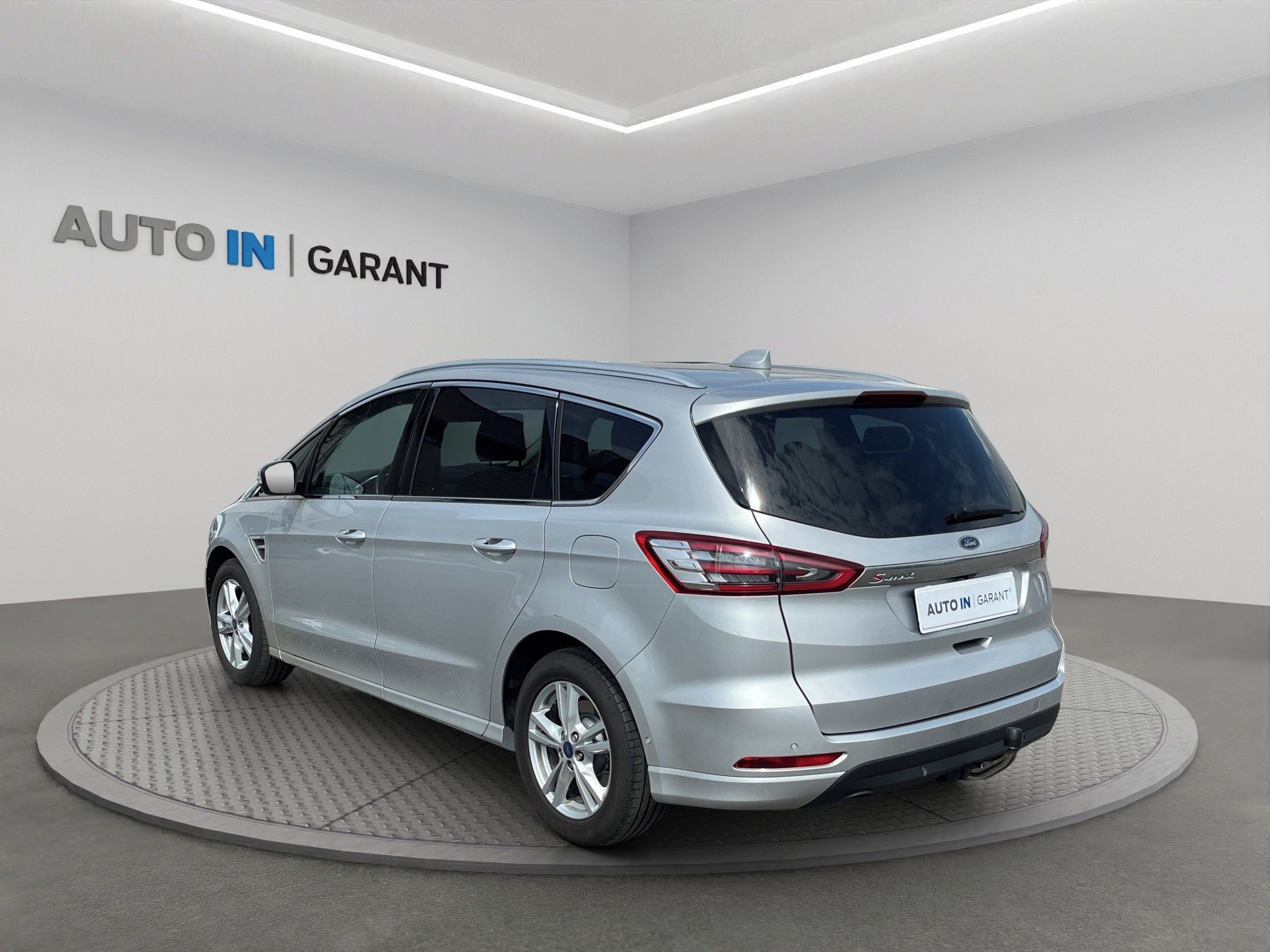 Ford S-MAX, 2.0 Ecoblue 110kW, ČR, 1.maj, - fotka 4