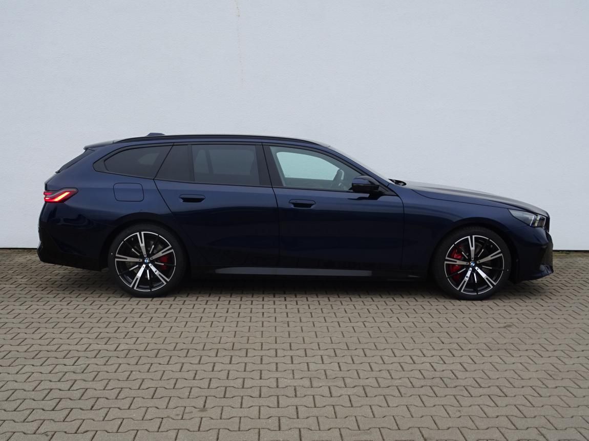 BMW Řada 5, 540d xDrive Touring - fotka 5