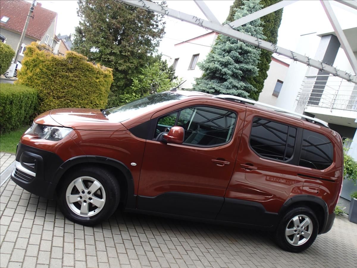 Peugeot Rifter, 1,5 HDi, Active, ČR 2. Maj - fotka 6