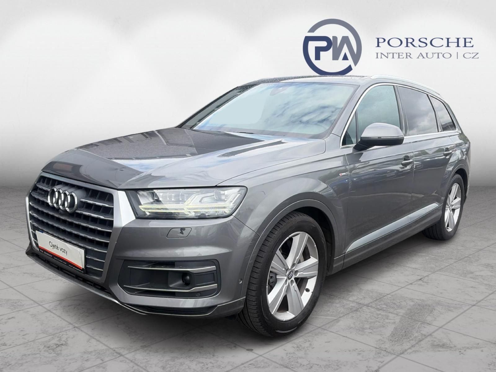 Audi Q7, 3.0TDi S-Line Quattro 7míst