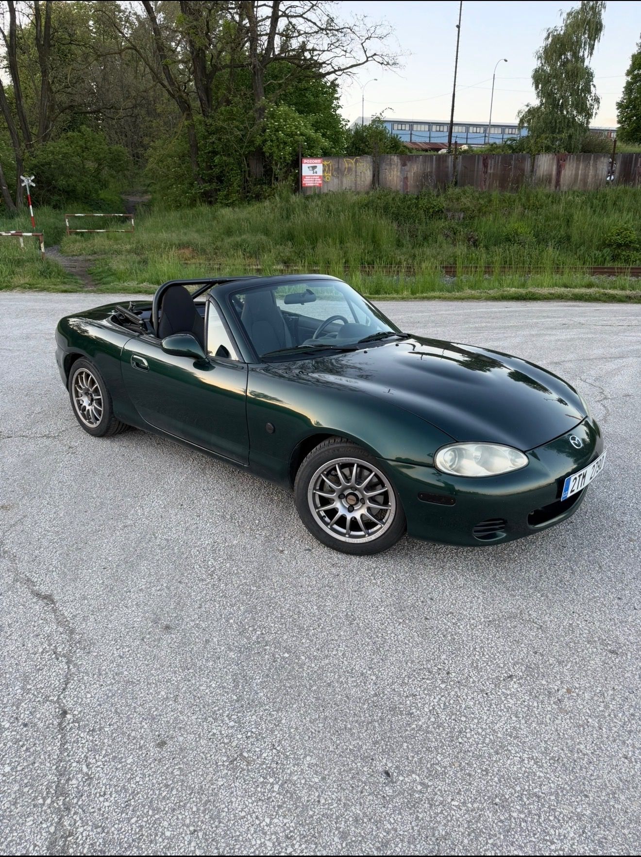 Mazda MX-5, 1.8 NBFL - fotka 2