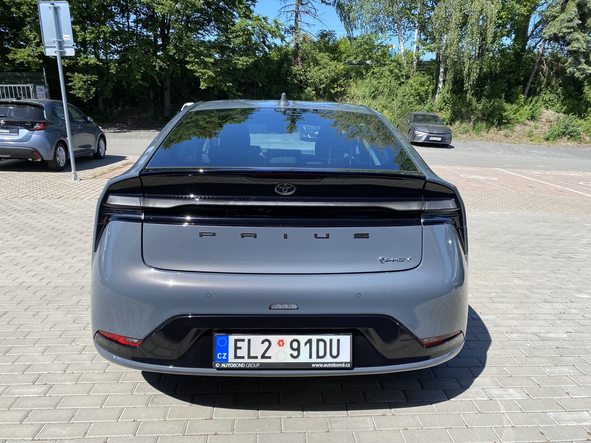 Toyota Prius, 2.0L PHEV Prestige + zimní pne - fotka 5