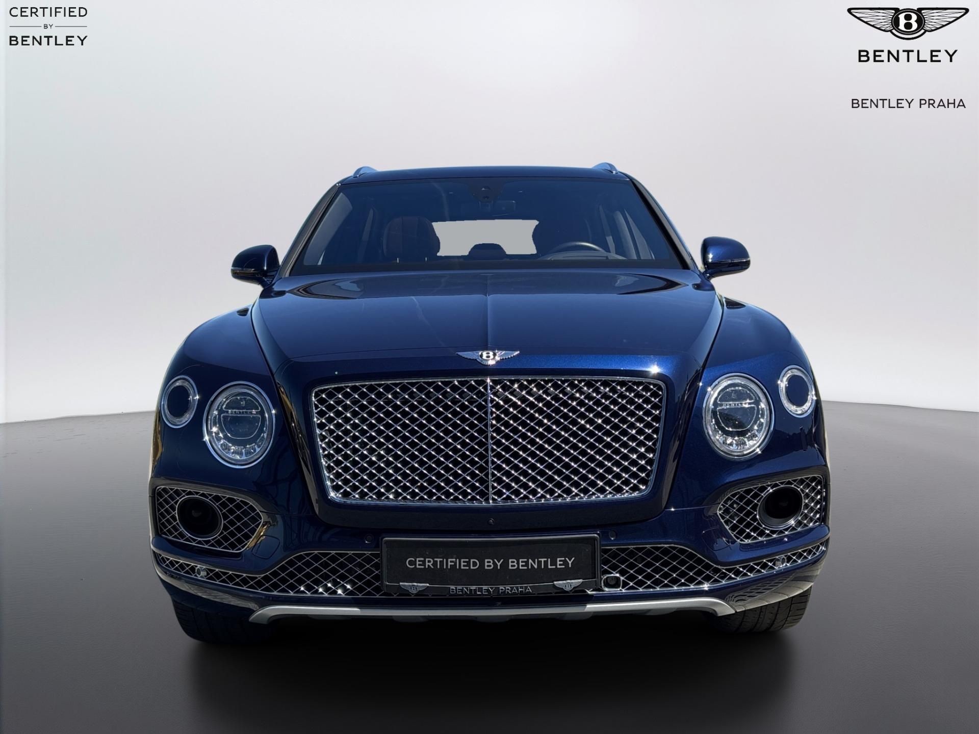 Bentley Bentayga, V8 - fotka 3