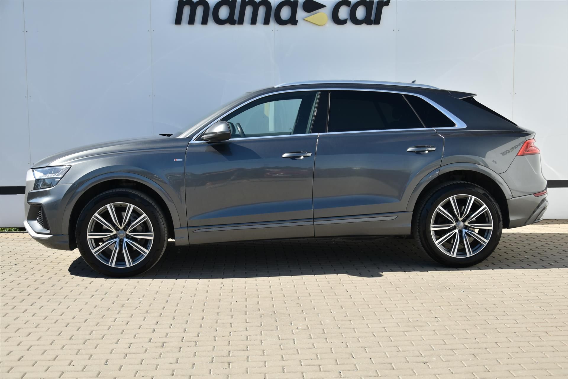 Audi Q8, 50TDI QUATTRO S-LINE ČR - fotka 4