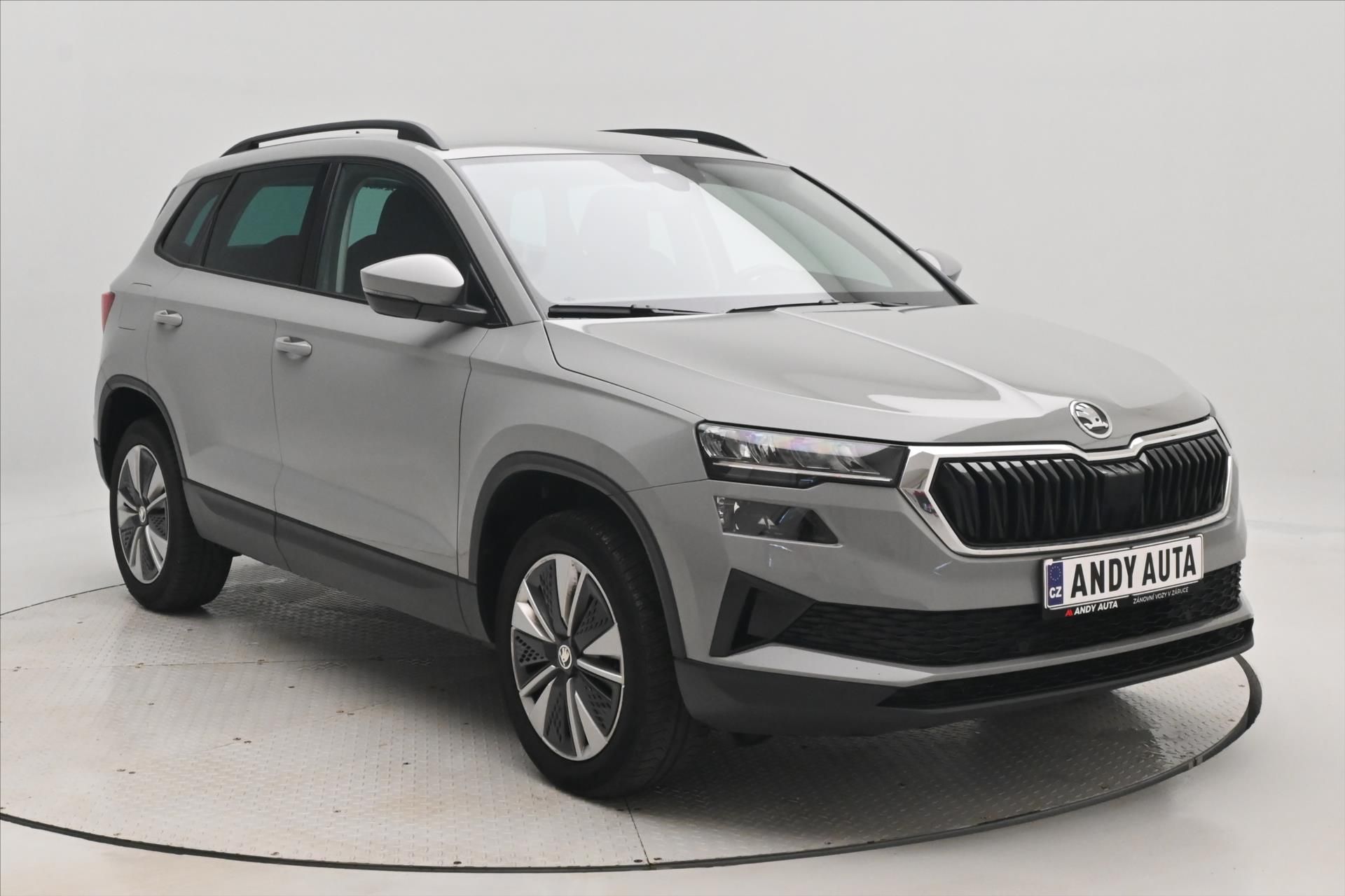 Škoda Karoq, 2,0 TDI 85kW DSG Ambition VŮZ - fotka 3
