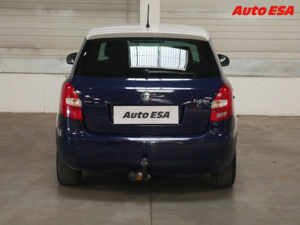 Škoda Fabia, 1.6. - fotka 5