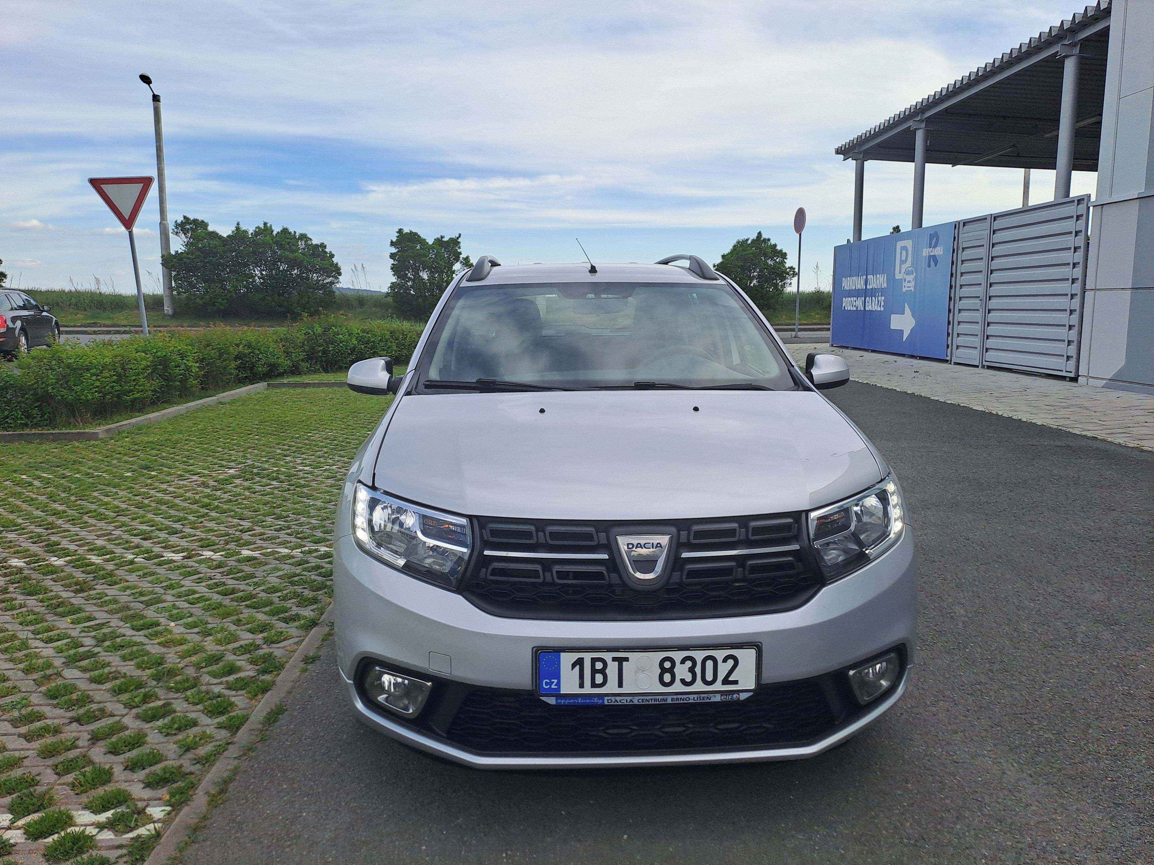 Dacia Logan, 1.0SCE MCV 1.MAJ + ZIMNÍ KOLA - fotka 2