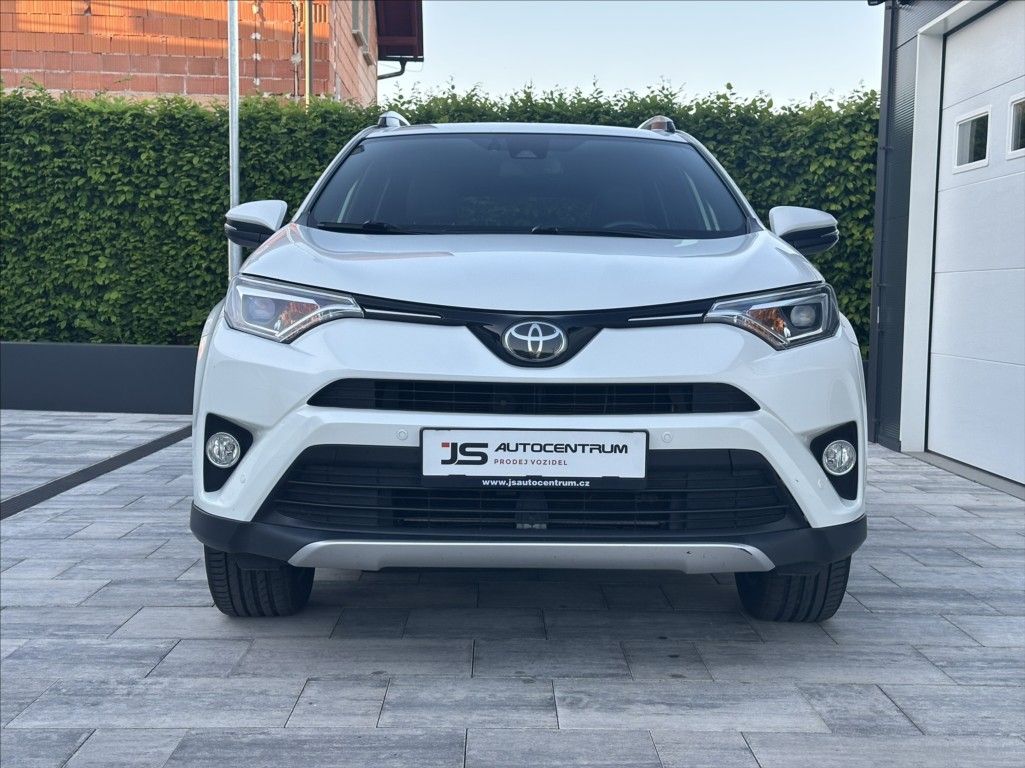 Toyota Rav4, 2,0 152PS  Executive M/T 4x4 - fotka 2