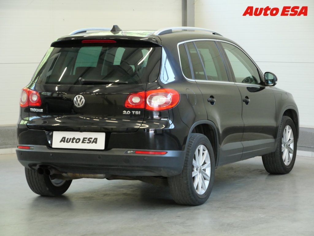 Volkswagen Tiguan, 2.0 TSi 4x4 - fotka 4