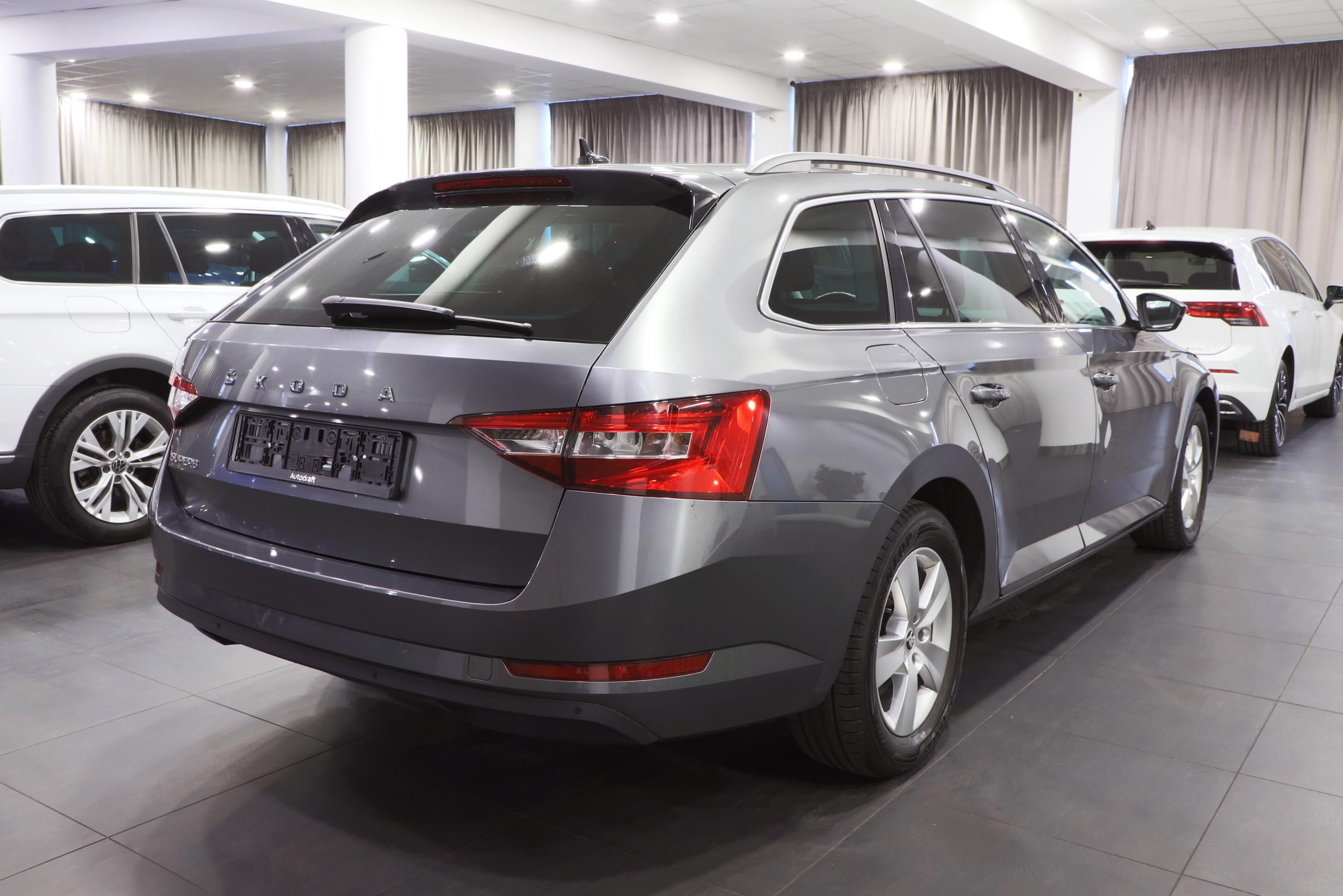 Škoda Superb, TDI 110kW DSG / Webasto - fotka 3
