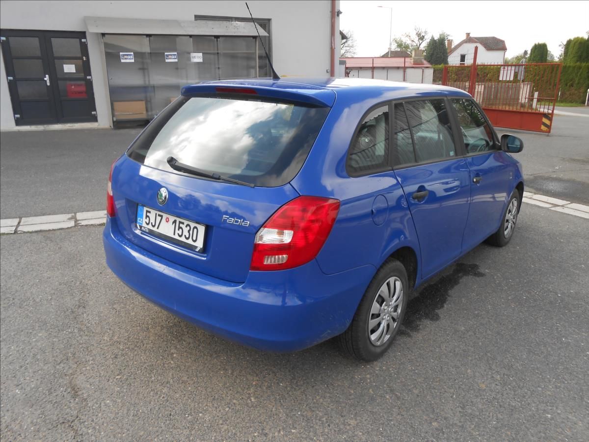 Škoda Fabia, 1,2 44Kw - fotka 6